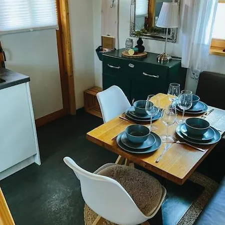 Tatil Evi Elke's Cozy Tinyhouse Im Gruenen